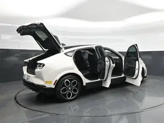 Ford Mustang Mach-E 2022 AWD GT SUV de 4 puertas