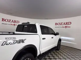 Nissan Titan 2024 4x4 PRO-4X 4dr Crew Cab 5.6 ft. SB
