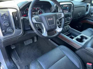 GMC Sierra 1500 2017 4x4 SLT 4dr Double Cab 6.5 ft. SB