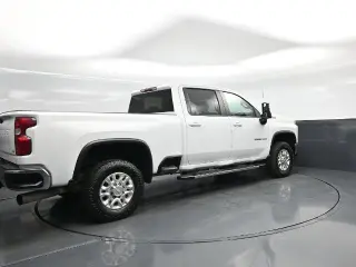 Chevrolet Silverado 2500HD 2023 4x4 LT 4dr Crew Cab SB