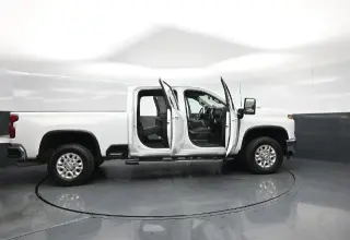 Chevrolet Silverado 2500HD 2023 4x4 LT 4dr Crew Cab SB