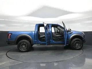 Ford F-150 2019 4x4 Raptor 4dr SuperCrew con motor 5.5 ft. SB