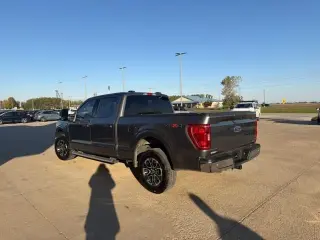Ford F-150 2022 4x4 XLT 4dr SuperCrew con cabina de 5.5 metros de longitud SB