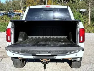 Ford F-150 2020 4x4 Lariat 4dr SuperCrew 5.5 ft. SB