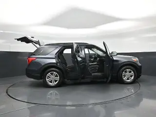 Ford Explorer 2023 XLT SUV de 4 puertas