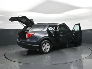 Ford Explorer 2023 XLT SUV de 4 puertas