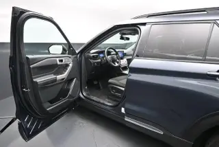 Ford Explorer 2023 XLT SUV de 4 puertas