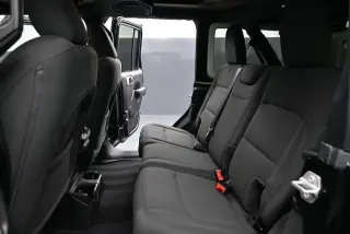 Jeep Wrangler Unlimited 2022 4x4 Sport SUV de 4 puertas