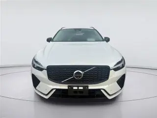 Volvo XC60 2023 AWD B5 Plus Tema Oscuro 4dr SUV