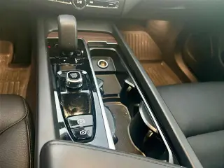 Volvo XC60 2023 AWD B5 Plus Tema Oscuro 4dr SUV