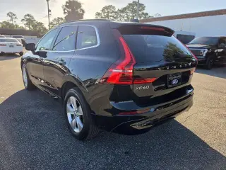 Volvo XC60 2022 AWD B5 Momentum 4dr SUV