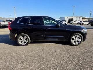 Volvo XC60 2022 AWD B5 Momentum 4dr SUV