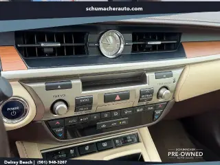 Lexus ES 300h 2018 4dr Sedán