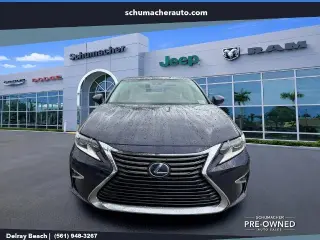 Lexus ES 300h 2018 4dr Sedán