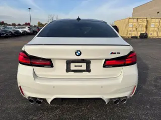 2022 BMW M5