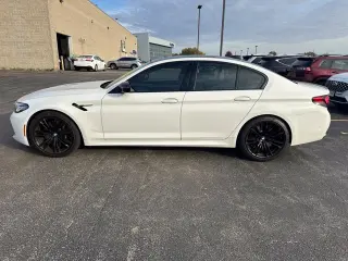 2022 BMW M5