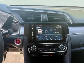 Honda Civic 2018 Touring sedán de 4 puertas