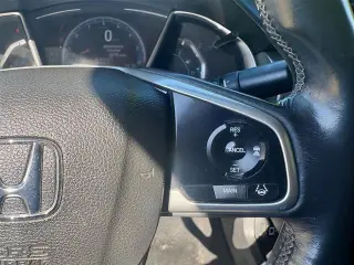Honda Civic 2018 Touring sedán de 4 puertas