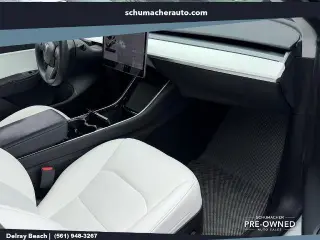 Tesla Model Y 2020 AWD Performance 4dr Crossover