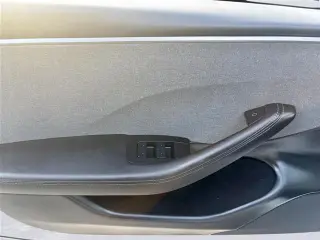 Modelo 3 Tesla 2025 Range Long 4dr Fastback