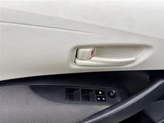 Toyota Corolla 2025 LE 4dr Sedán