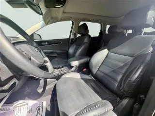 Kia Sorento 2019 SX Limited V6 4dr SUV