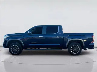 Toyota Tundra 2023 4x4 Limitado HV 4dr Cabina CrewMax Pickup SB