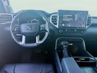 Toyota Tundra 2023 4x4 Limitado HV 4dr Cabina CrewMax Pickup SB