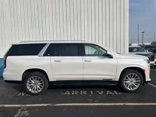 2022 Cadillac Escalade ESV