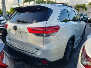 Toyota Highlander 2018 XLE 4dr SUV