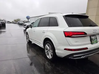 2023 Audi Q7