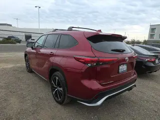 Toyota Highlander 2022 AWD XSE 4dr SUV
