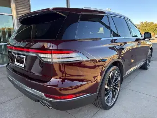 Lincoln Aviator 2021 AWD Reserve 4dr SUV