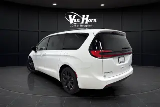 2025 Chrysler Pacifica