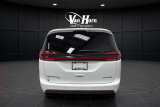 2025 Chrysler Pacifica