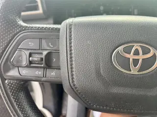 Toyota Tacoma 2025 4x2 SR 2dr XtraCab con cabina de 6.1 pies de largo