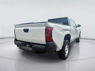 Toyota Tacoma 2025 4x2 SR 2dr XtraCab con cabina de 6.1 pies de largo