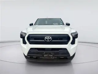 Toyota Tacoma 2025 4x2 SR 2dr XtraCab con cabina de 6.1 pies de largo