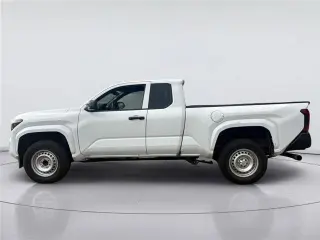 Toyota Tacoma 2025 4x2 SR 2dr XtraCab con cabina de 6.1 pies de largo