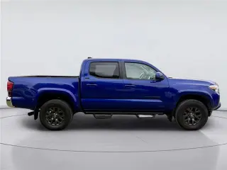 Toyota Tacoma 2022 4x2 TRD Off-Road 4dr Double Cab con puente de 5.0 ft SB