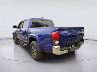 Toyota Tacoma 2022 4x2 TRD Off-Road 4dr Double Cab con puente de 5.0 ft SB