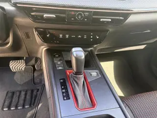 Nissan Kicks 2025 SR 4dr Crossover