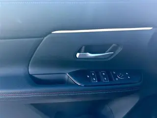 Nissan Kicks 2025 SR 4dr Crossover