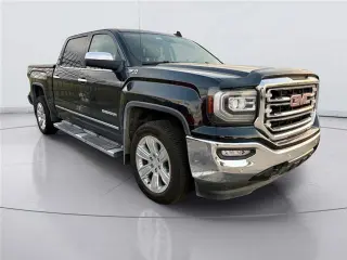 GMC Sierra 1500 2018 4x4 SLT 4dr Cabina de Crew 5.8 ft. SB