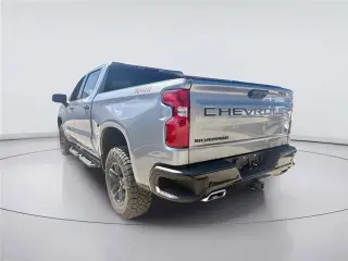 Chevrolet Silverado 1500 2023 4x4 LT Trail Boss 4dr Cab con 5.8 pies de largo SB