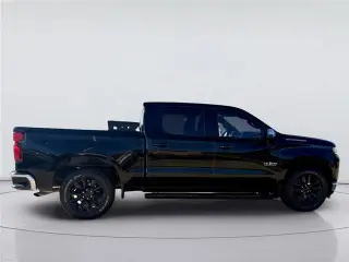 Chevrolet Silverado 1500 2021 4x2 LT 4dr Cab con motor de 5.8 ft. SB