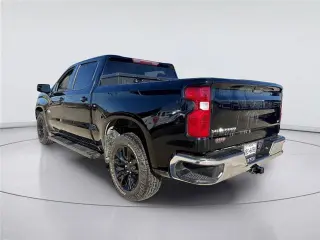 Chevrolet Silverado 1500 2021 4x2 LT 4dr Cab con motor de 5.8 ft. SB