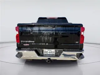 Chevrolet Silverado 1500 2021 4x2 LT 4dr Cab con motor de 5.8 ft. SB