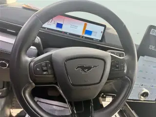 Ford Mustang Mach-E 2021 Select 4dr SUV