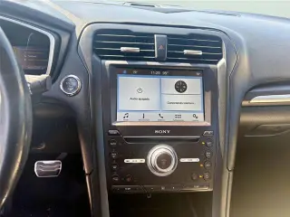 Ford Fusion Hybrid 2017 Titanium 4dr Sedán
